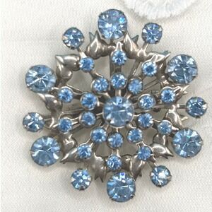 Vintage Snowflake Brooch Blue Rhinestone Pin